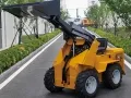 Мини-погрузчик с бортовым поворотом S490