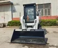 Мини-погрузчик с бортовым поворотом JC35