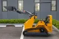 Мини-погрузчик с бортовым поворотом T390