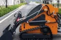 Мини-погрузчик с бортовым поворотом T460