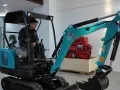 Гусеничный мини-экскаватор KV25